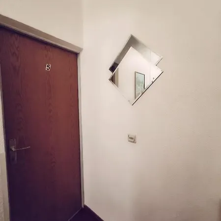 Bauer Mit Aufzug With Elevator *
