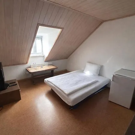 Bauer Mit Aufzug With Elevator 3* Neurenberg
